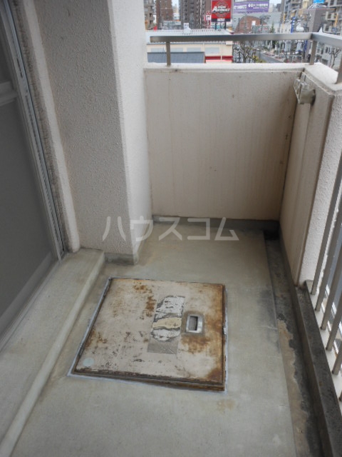 18/26 バルコニー