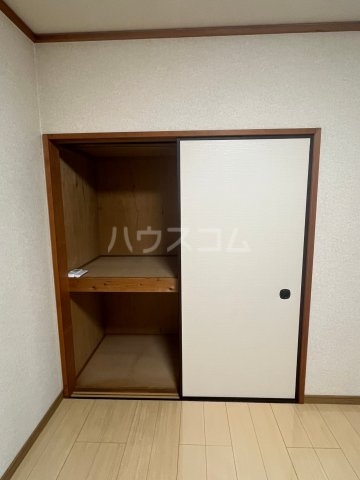 13/30 収納