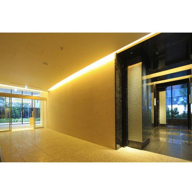 18/29 エントランス