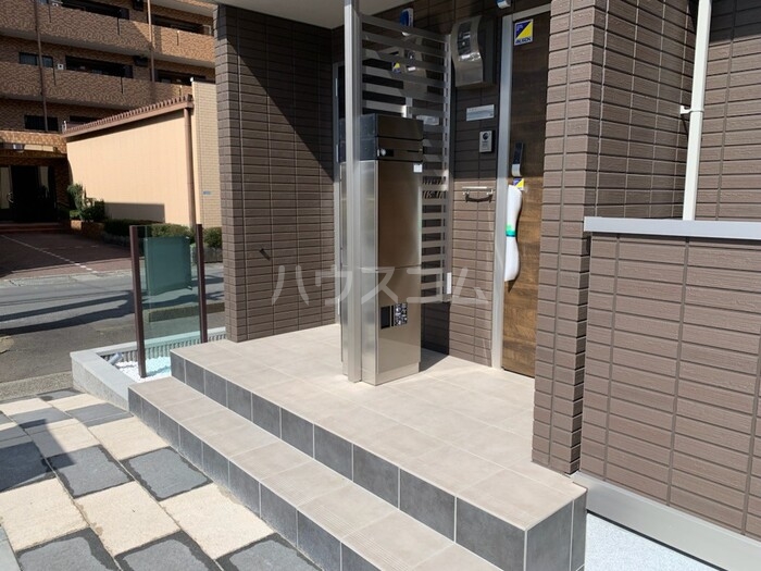 15/19 エントランス