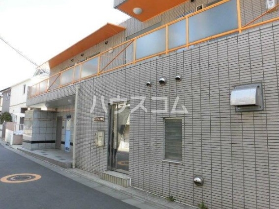 15/19 エントランス