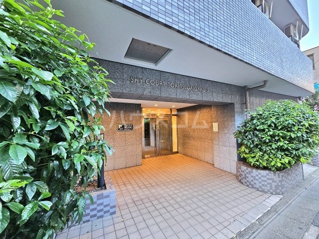 21/30 エントランス