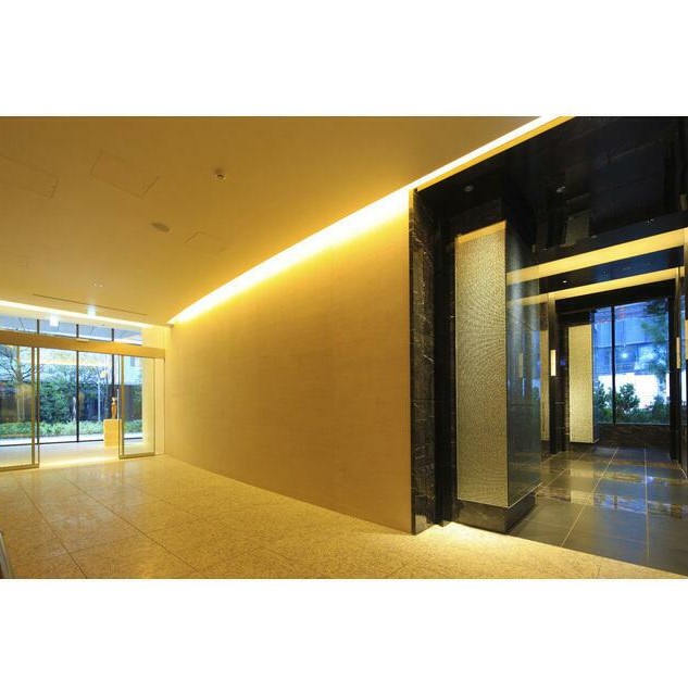 16/26 エントランス