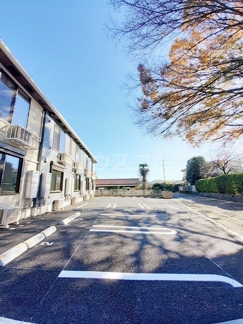 14/25 駐車場