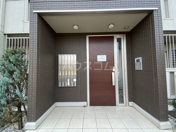 21/30 エントランス