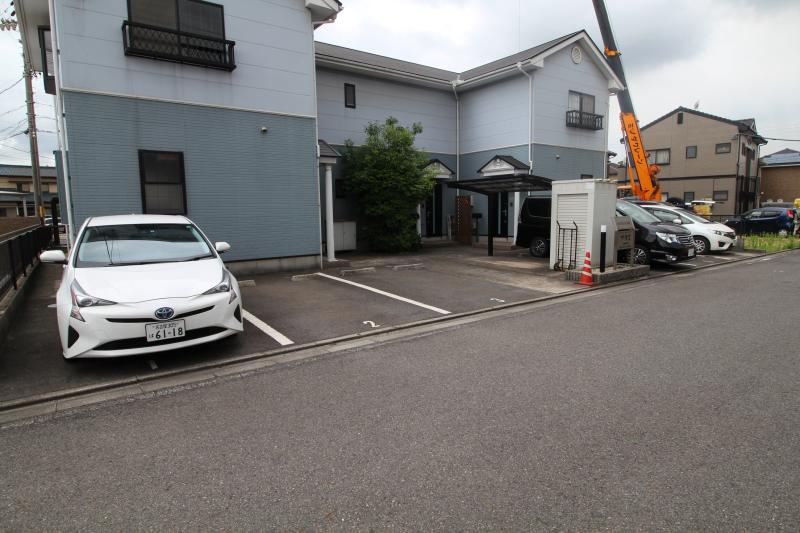 16/22 駐車場