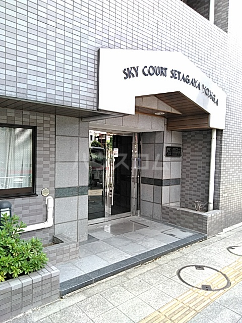 23/30 エントランス