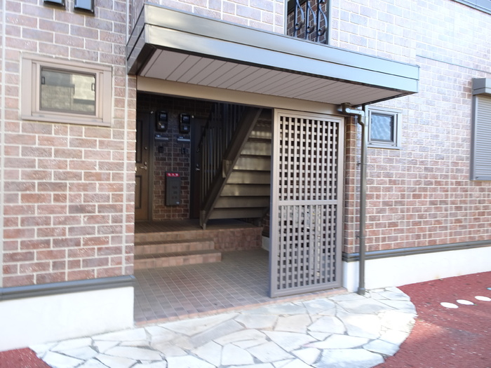 16/21 エントランス