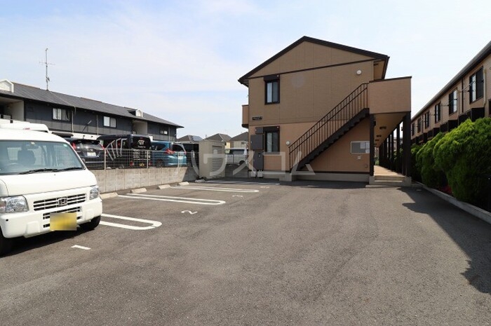 17/27 駐車場