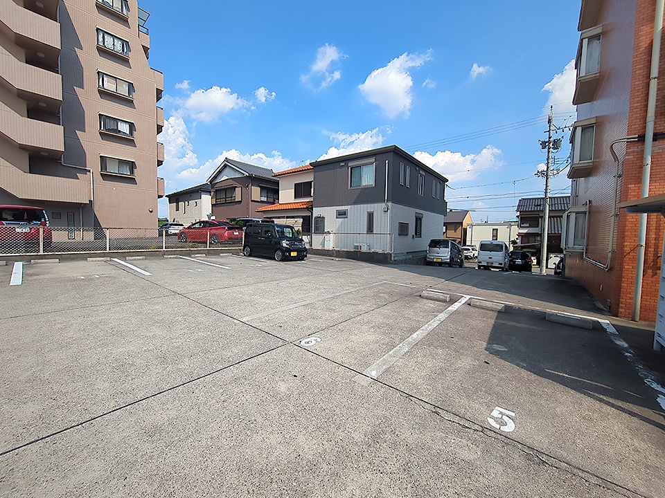 3/6 駐車場