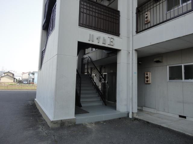 15/18 エントランス