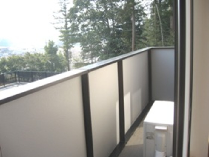 13/23 バルコニー