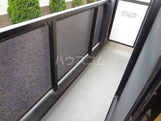 21/27 バルコニー