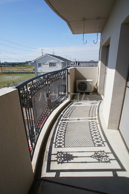 19/25 バルコニー