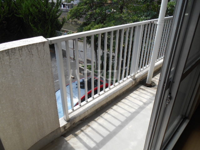 23/30 バルコニー
