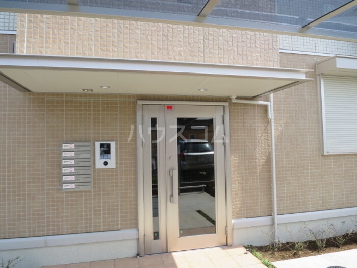 17/19 エントランス