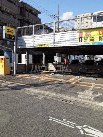 21/30 駐車場