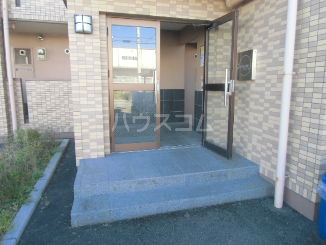 14/17 エントランス