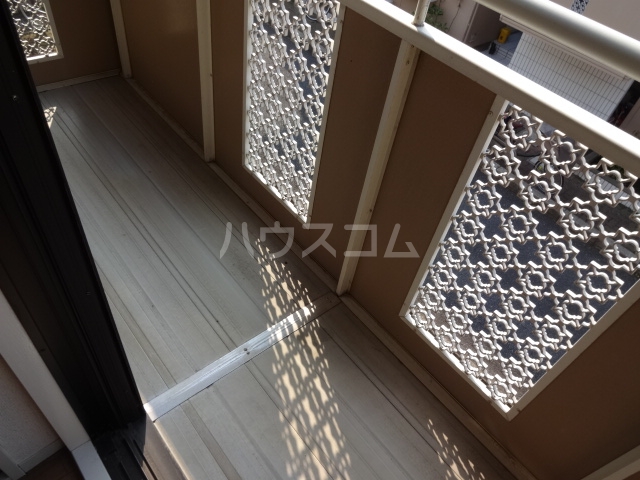 20/30 バルコニー