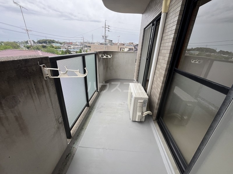 18/28 バルコニー