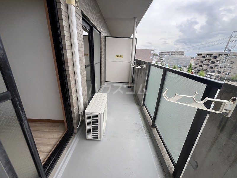 17/28 バルコニー