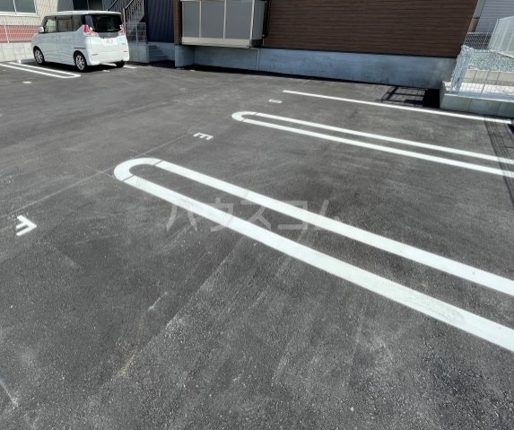 25/30 駐車場