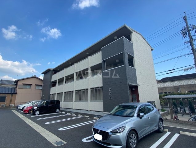 17/25 駐車場