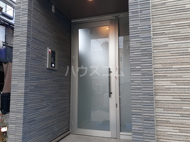 2/8 エントランス