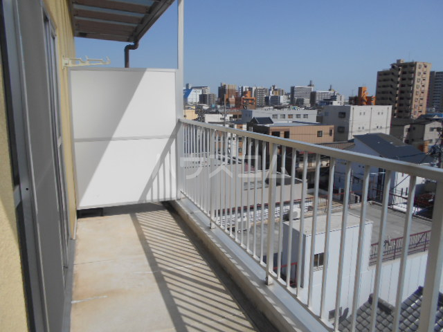 15/22 バルコニー