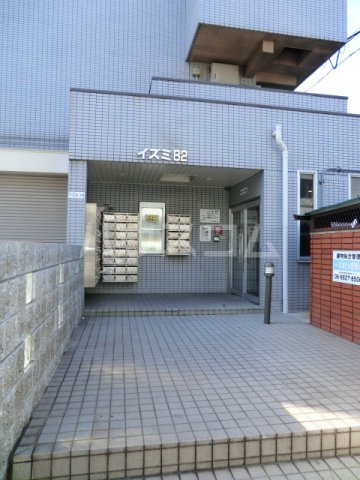 15/23 エントランス