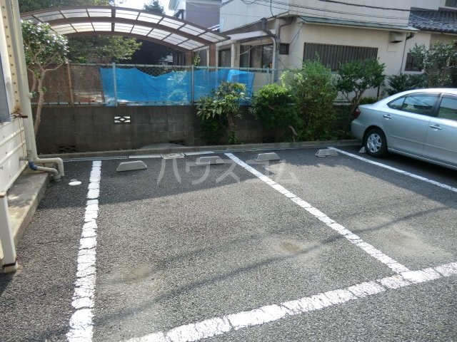 24/29 駐車場