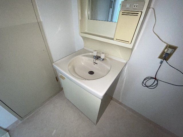 18/30 洗面