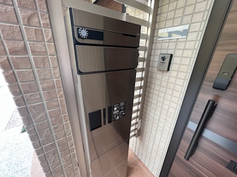 18/26 エントランス