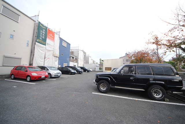 14/16 駐車場