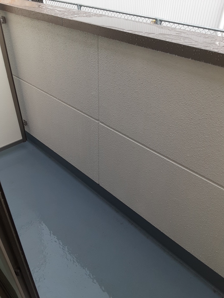 15/23 バルコニー