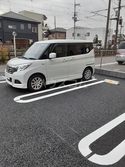 21/25 駐車場