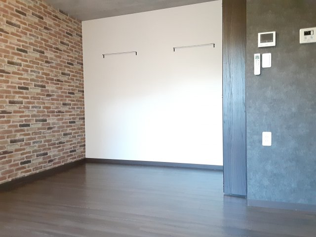 21/30 エントランス