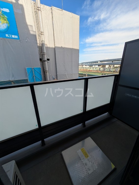 17/30 バルコニー