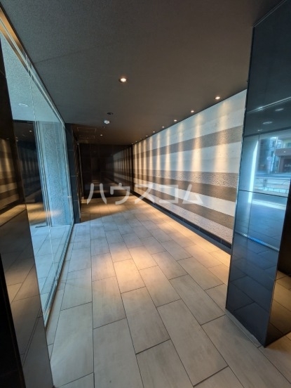 16/26 エントランス