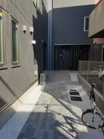 29/30 エントランス