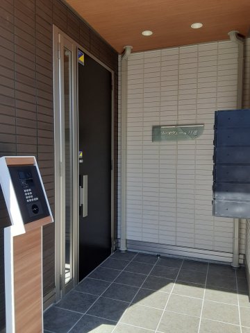 26/30 エントランス