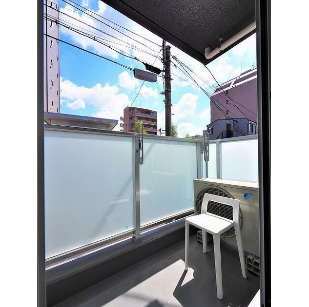 13/17 バルコニー
