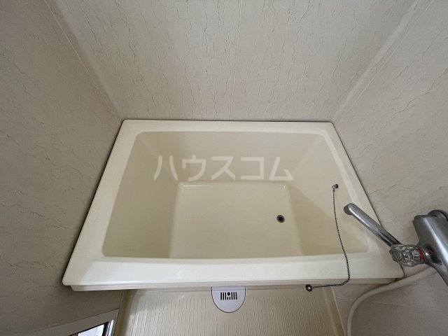 13/30 浴室