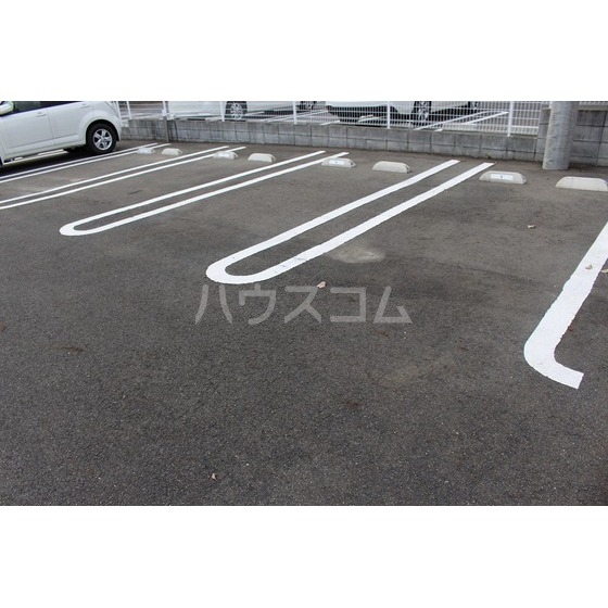 21/22 駐車場