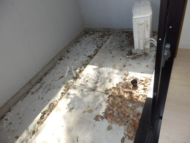 13/25 バルコニー