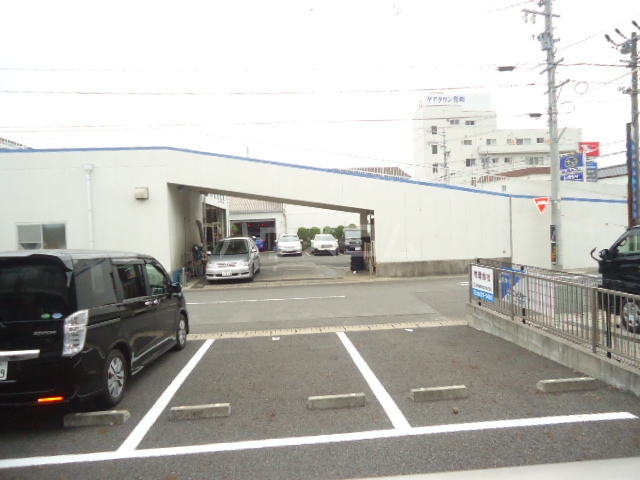 20/30 駐車場