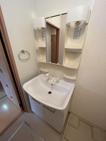 22/30 洗面