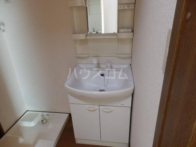 13/30 洗面