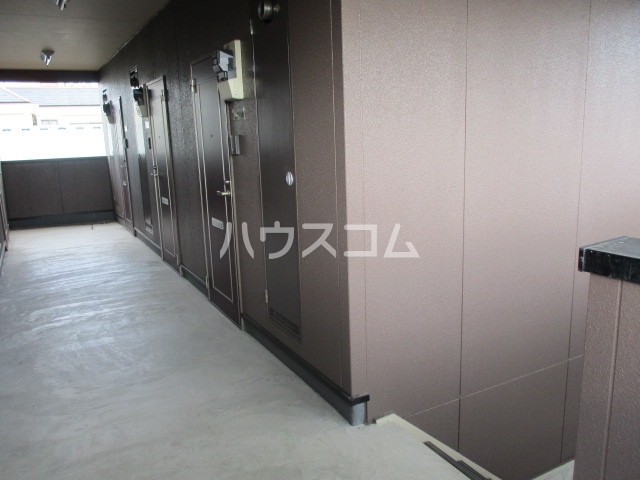 18/29 エントランス