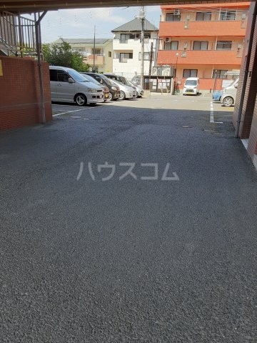 20/30 駐車場